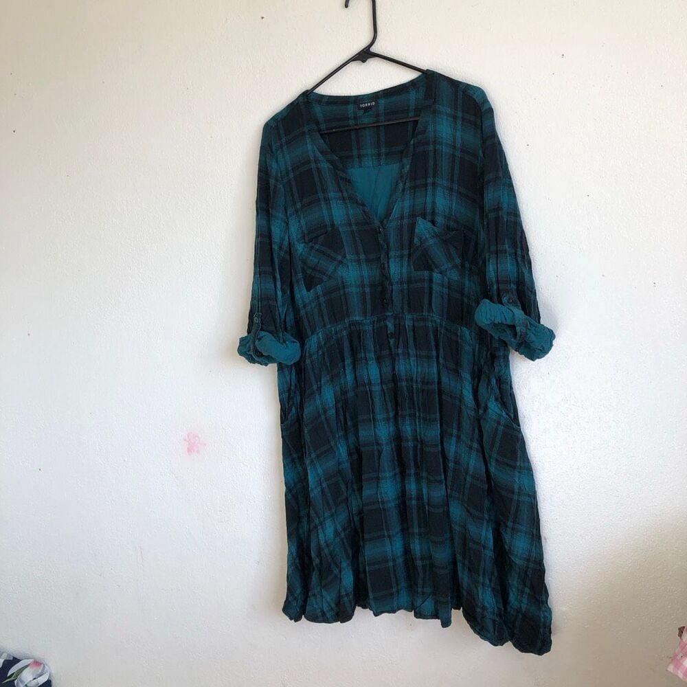 Torrid plaid green jersey button down soft dress size 3 3x - Picture 2 of 5